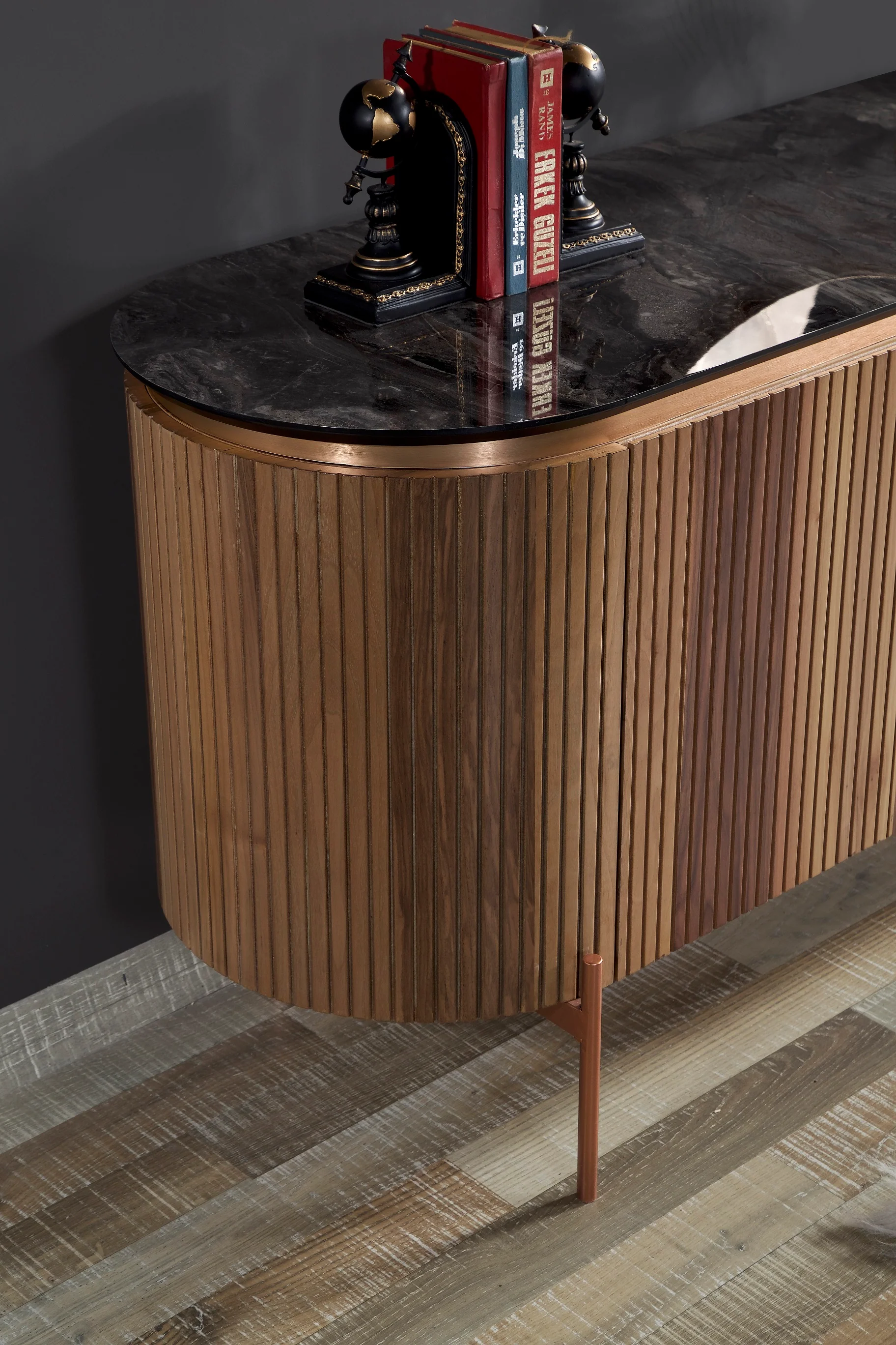 Бюфет «Tesla Walnut» с естествен фурнир, размер 208х78х52см - Image 4