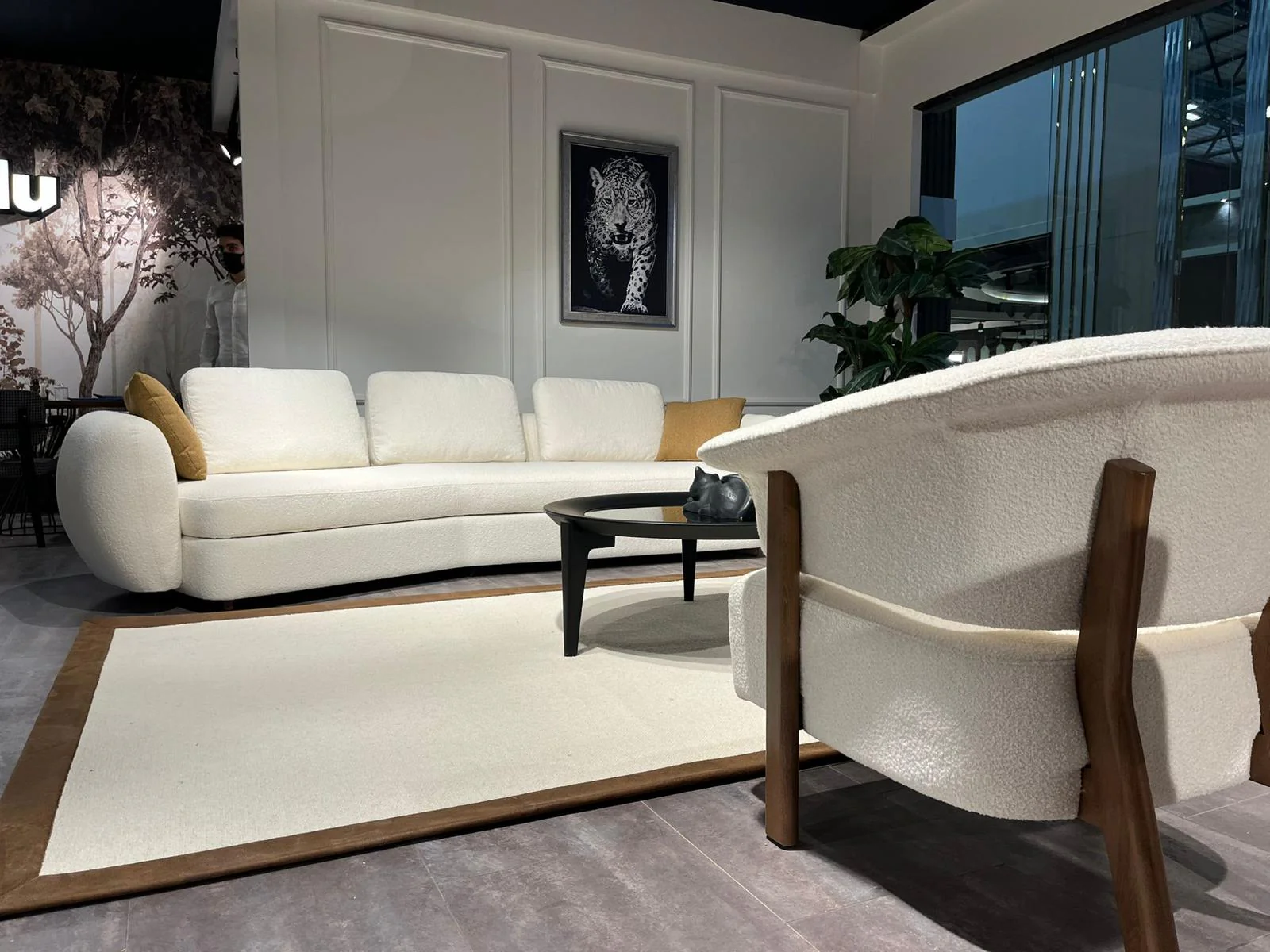 Петместен диван «Luna» + две декоративни възглавници, ширина 325см - Image 7